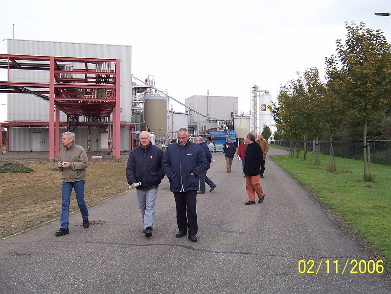 100_1000.jpg - 2 november 2006: 't Nut bezoekt Nuon Power Buggenum en RWE Power Tagebau Garzweiler