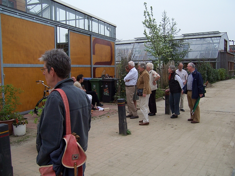 100_1982.JPG - 16 april 2009: Bezoek aan de milieuvriendelijke wijk Eva-Lanxmeer in Culemborg.